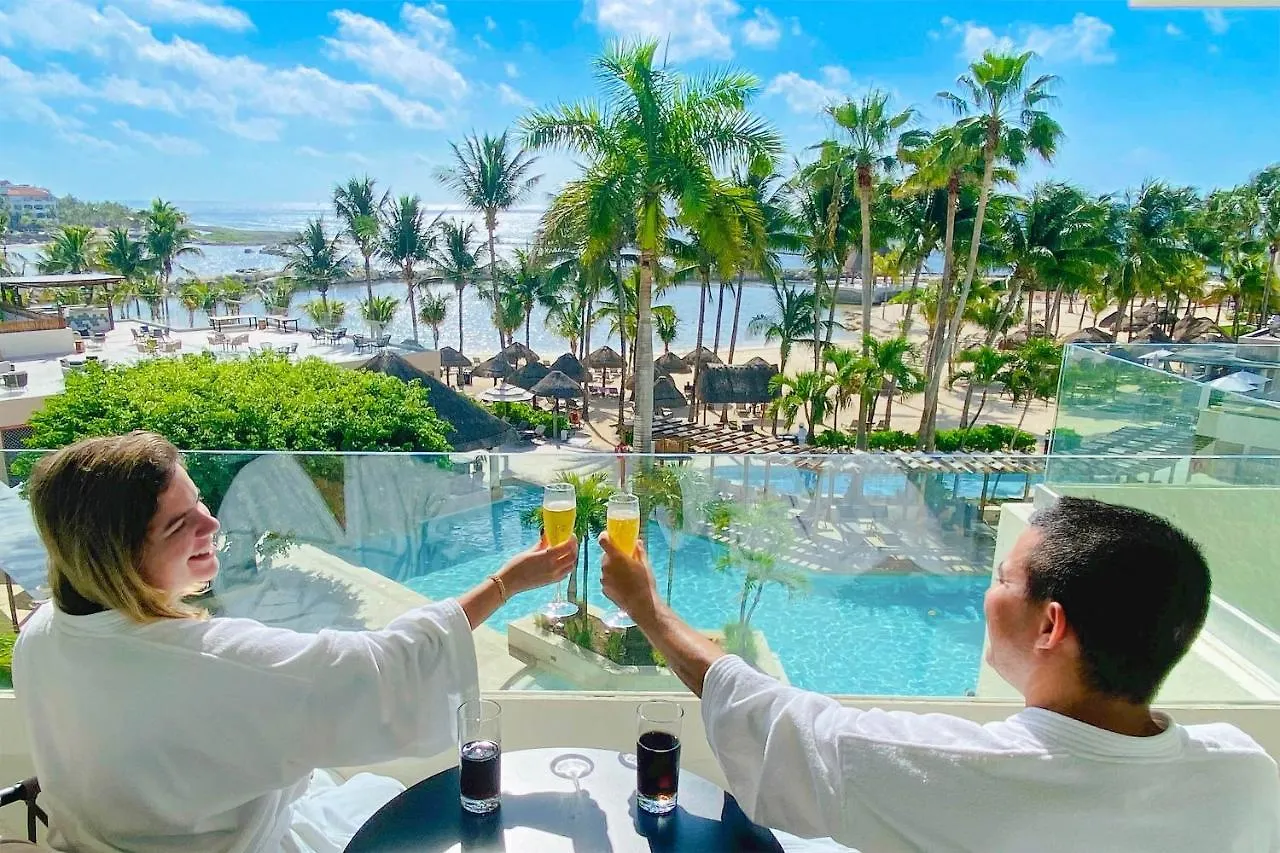 **** Resort Dreams Aventuras Riviera Maya Puerto Aventuras Mexico